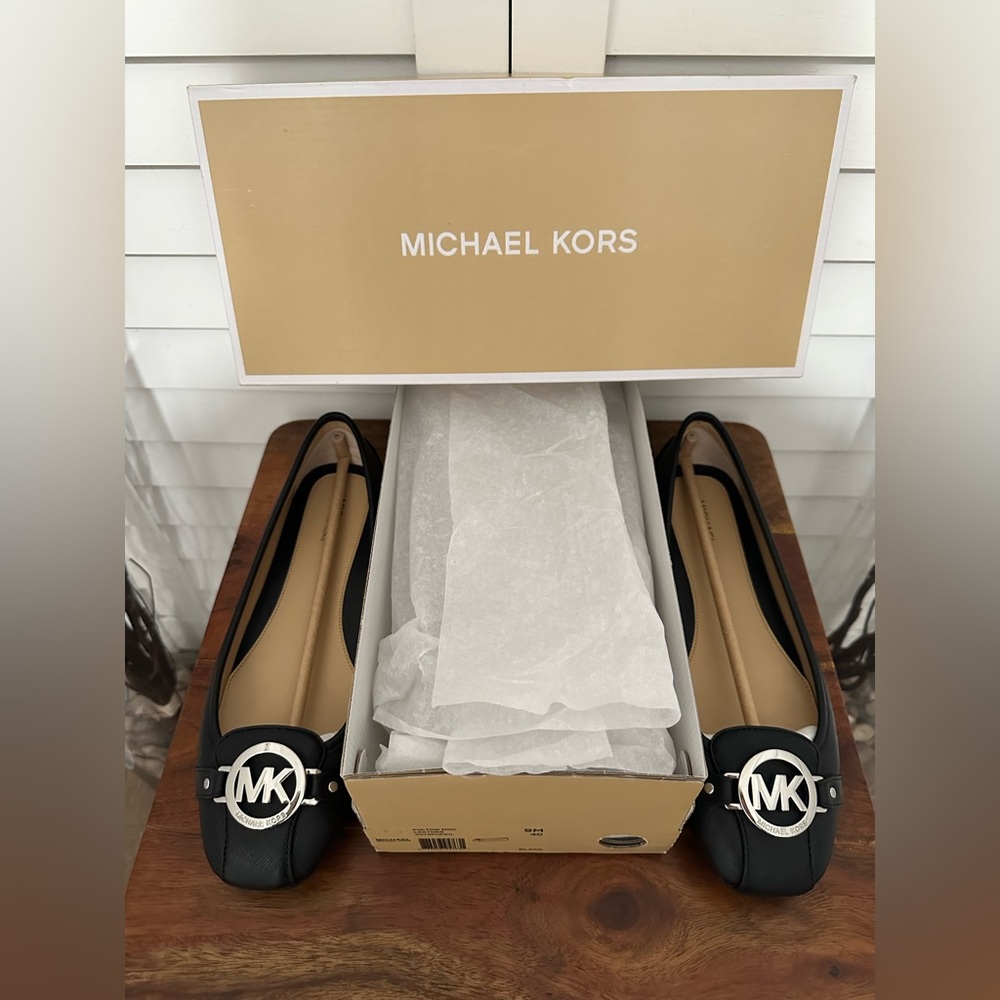 BRAND NEW-MICHAEL Michael Kors Fulton Moc Black Leather Size 9
